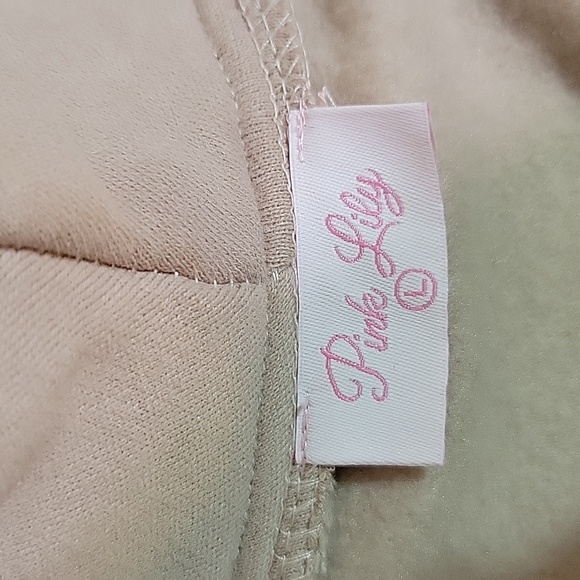 NWOT Pullover Hoodie Sweatshirt - Picture 9 of 11